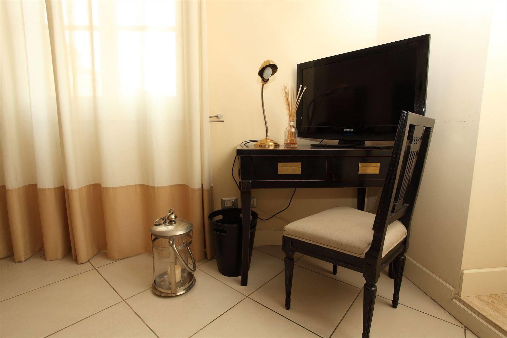 Residenza Fiorentina Флоренция Екстериор снимка
